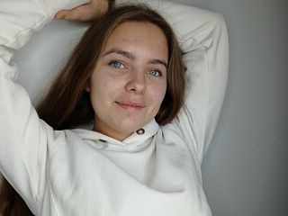 live online sex model WillaAliff